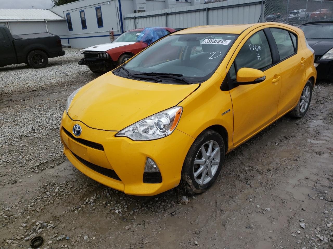 Photo 2 from auction – 2014 TOYOTA PRIUS C with VIN JTDKDTB30E1078379