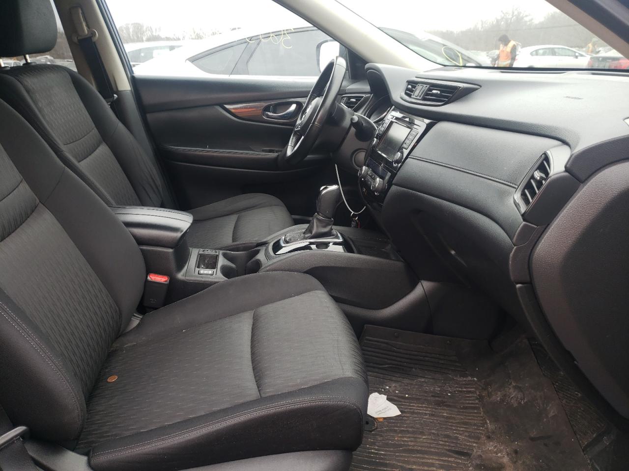 Photo 5 from auction – 2018 NISSAN ROGUE S with VIN JN8AT2MT9JW450356