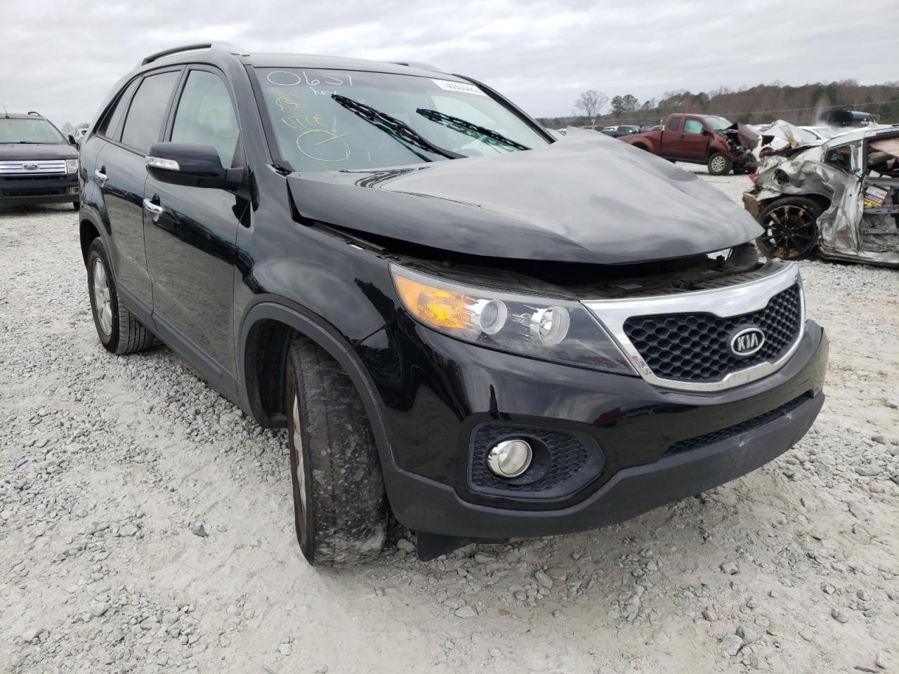 KIA SORENTO BA 2012 مع رقم تعريف المركبة 5XYKT3A67CG240651 - صورة من المزاد