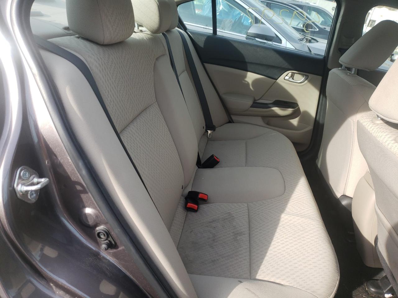 Photo 6 from auction – 2015 HONDA CIVIC LX with VIN 19XFB2F59FE261484