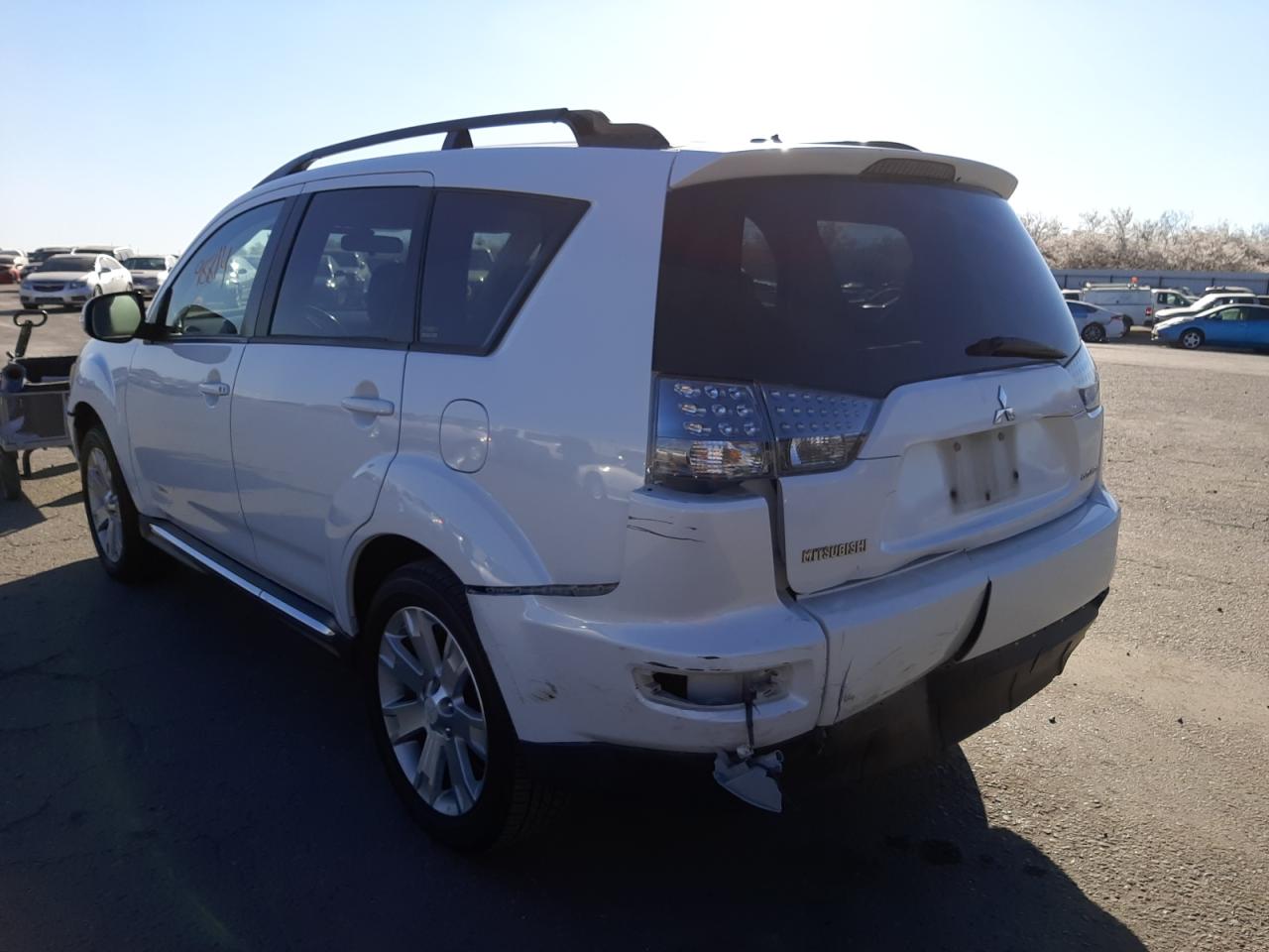 Photo 3 from auction – 2010 MITSUBISHI OUTLANDER with VIN JA4AS3AW2AZ009311