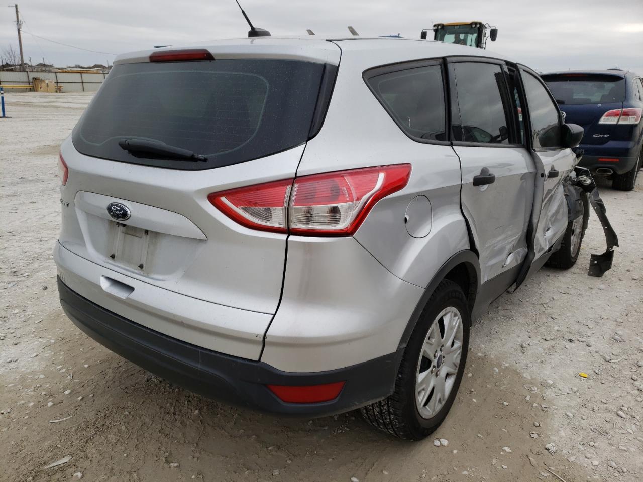 Photo 4 from auction – 2015 FORD ESCAPE S with VIN 1FMCU0F78FUC88109