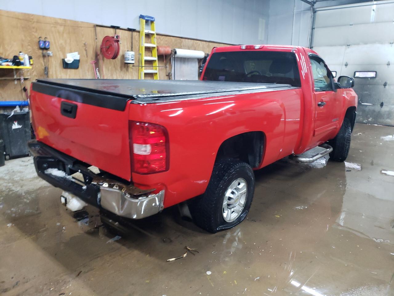 Photo 4 from auction – 2010 CHEVROLET SILVERADO with VIN 1GC3KXBG0AF125900