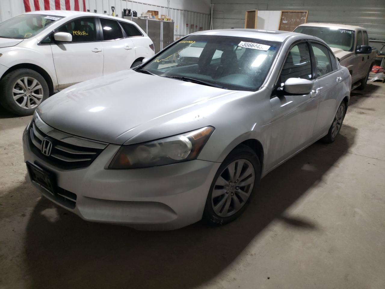 Photo 2 from auction – 2012 HONDA ACCORD EXL with VIN 1HGCP2F89CA127962