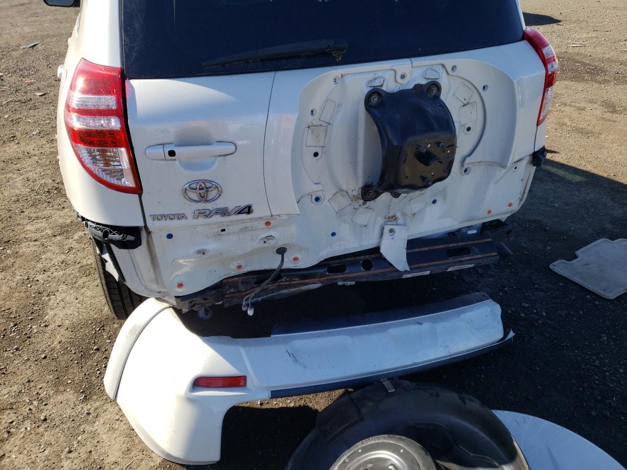 Photo 9 from auction – 2012 TOYOTA RAV4 LIMIT with VIN 2T3YF4DV1CW126687