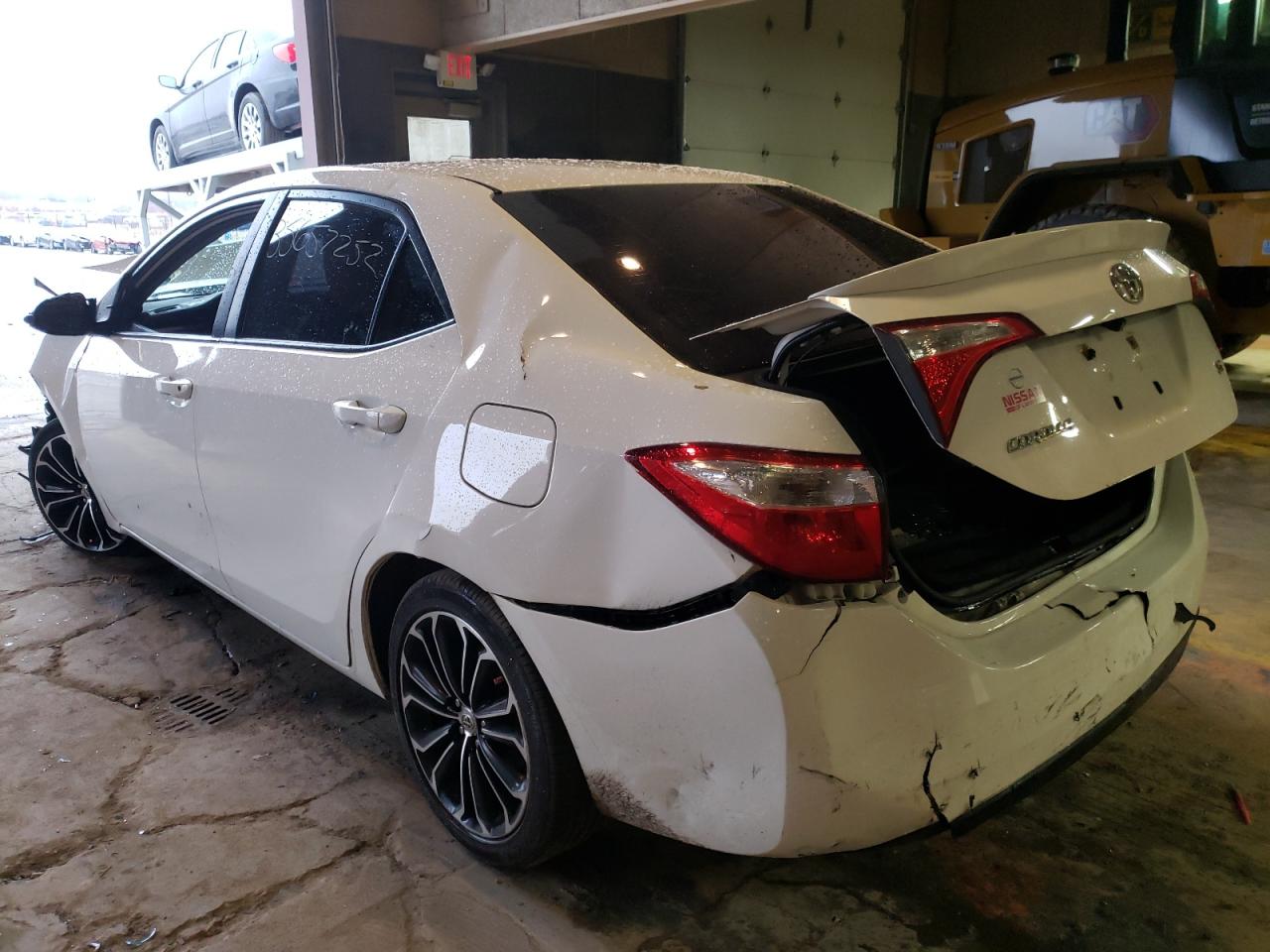 Photo 3 from auction – 2014 TOYOTA COROLLA L with VIN 5YFBURHE4EP093328