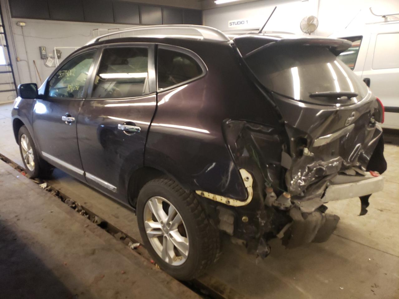 Photo 3 from auction – 2013 NISSAN ROGUE S with VIN JN8AS5MV2DW618994