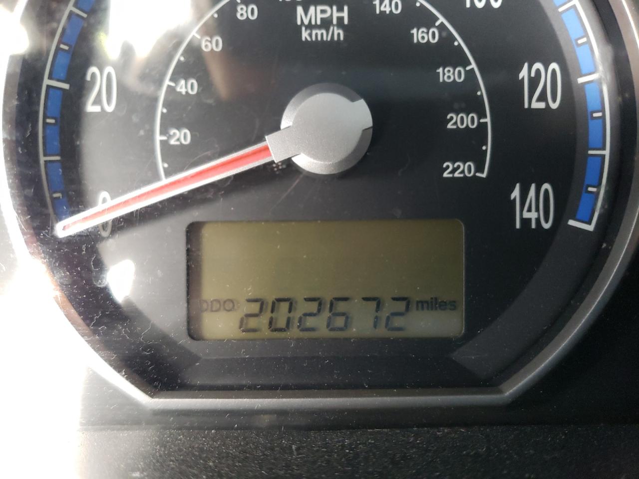 Photo 8 from auction – 2007 HYUNDAI SANTA FE S with VIN 5NMSH73E17H076306