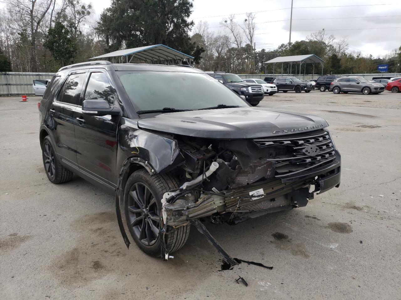 FORD EXPLORER X 2017 with VIN 1FM5K7D83HGE35828 - Photo from auction