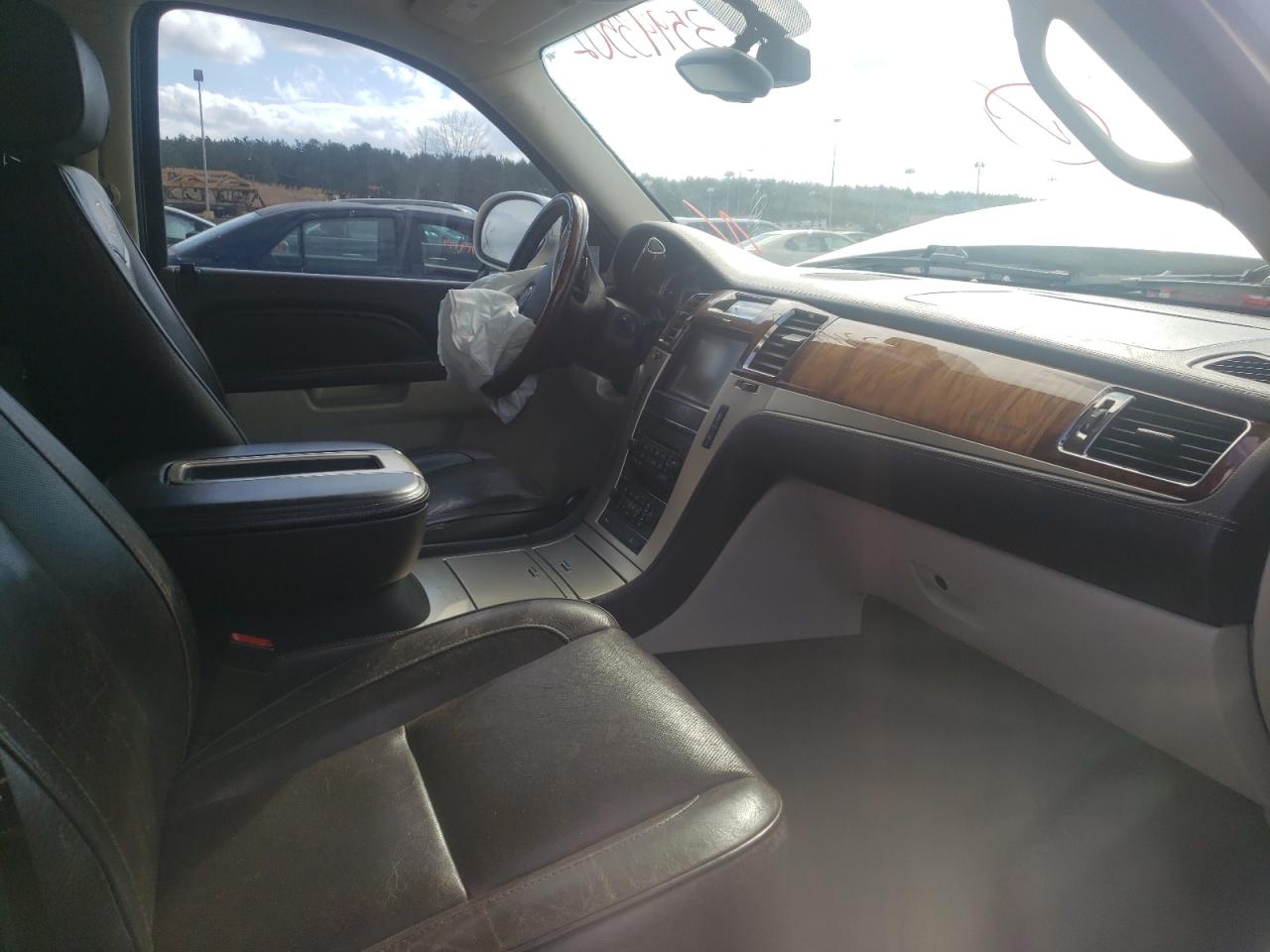 Photo 5 from auction – 2013 CADILLAC ESCALADE E with VIN 1GYS4KEF5DR286218
