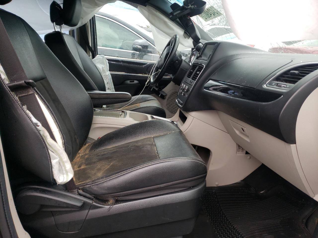 Photo 5 from auction – 2019 DODGE GRAND CARA with VIN 2C4RDGCG8KR656582