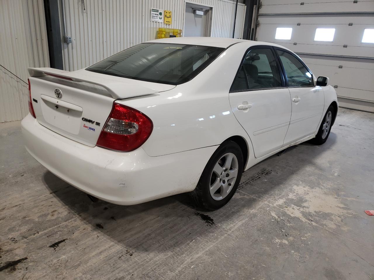 Photo 4 from auction – 2002 TOYOTA CAMRY LE with VIN 4T1BE32K82U505379
