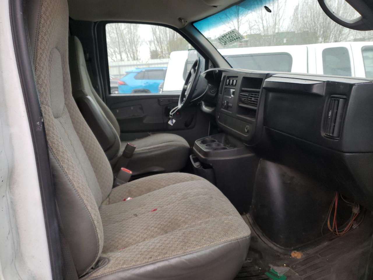 Photo 5 from auction – 2008 CHEVROLET EXPRESS G3 with VIN 1GBJG31K081106945
