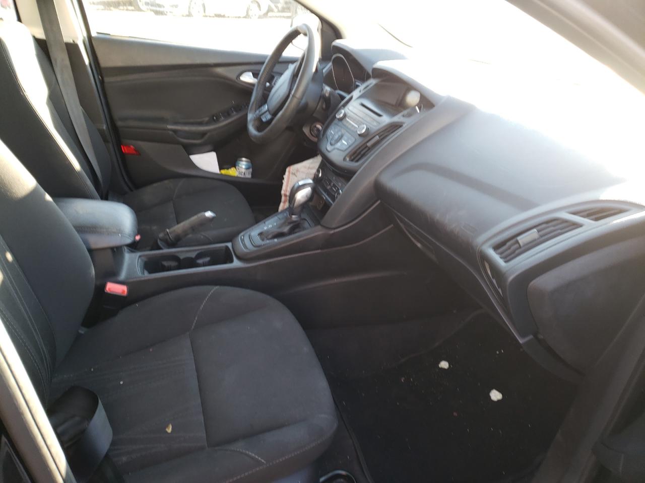 Photo 5 from auction – 2016 FORD FOCUS SE with VIN 1FADP3K20GL406341