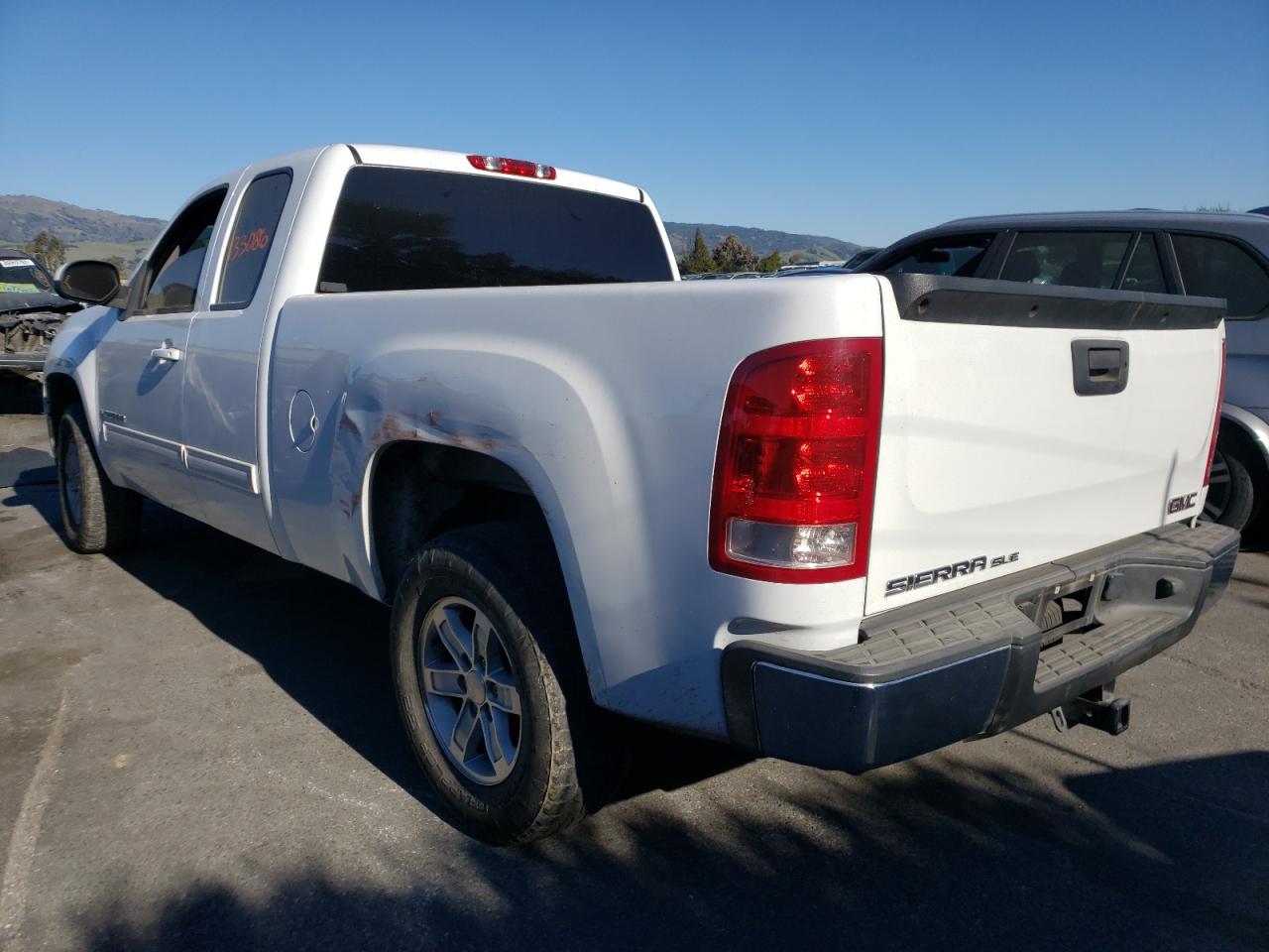 صورة رقم 3 من المزاد - 2008 GMC SIERRA C15 مع VIN 2GTEC19J181335900