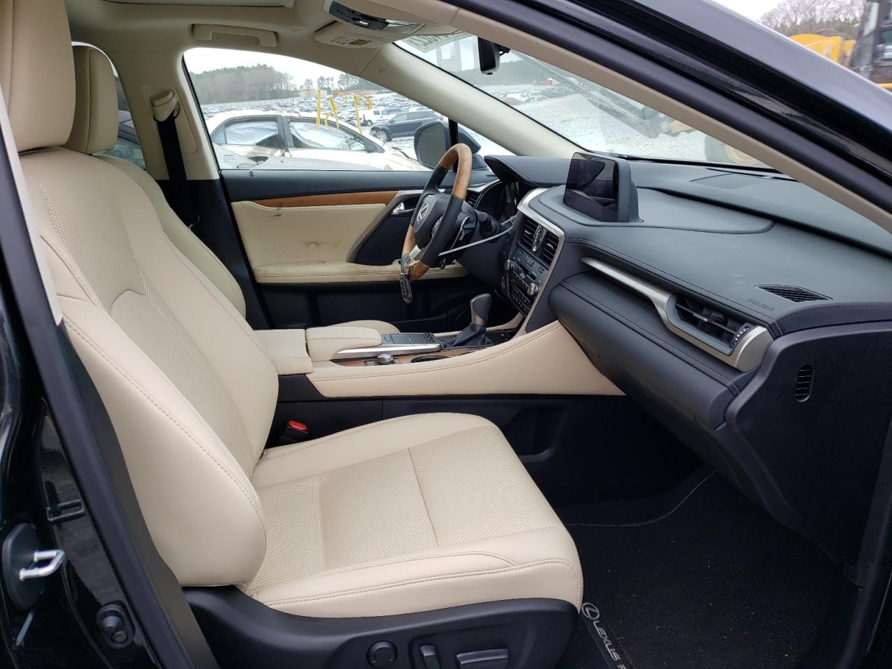Photo 5 from auction – 2022 LEXUS RX 350 with VIN 2T2HZMAA5NC227121