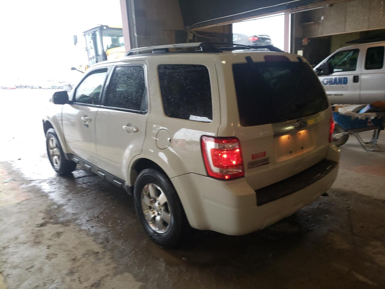 Photo 3 from auction – 2012 FORD ESCAPE LIM with VIN 1FMCU0E76CKB44342