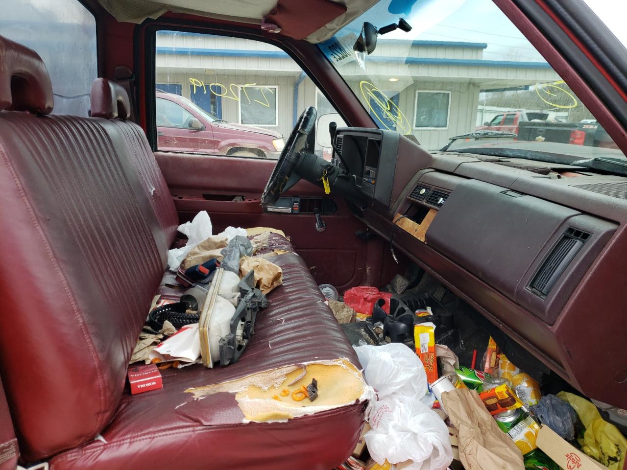 Photo 5 from auction – 1992 CHEVROLET CHEYENNE with VIN 1GCDC14Z8NZ203373