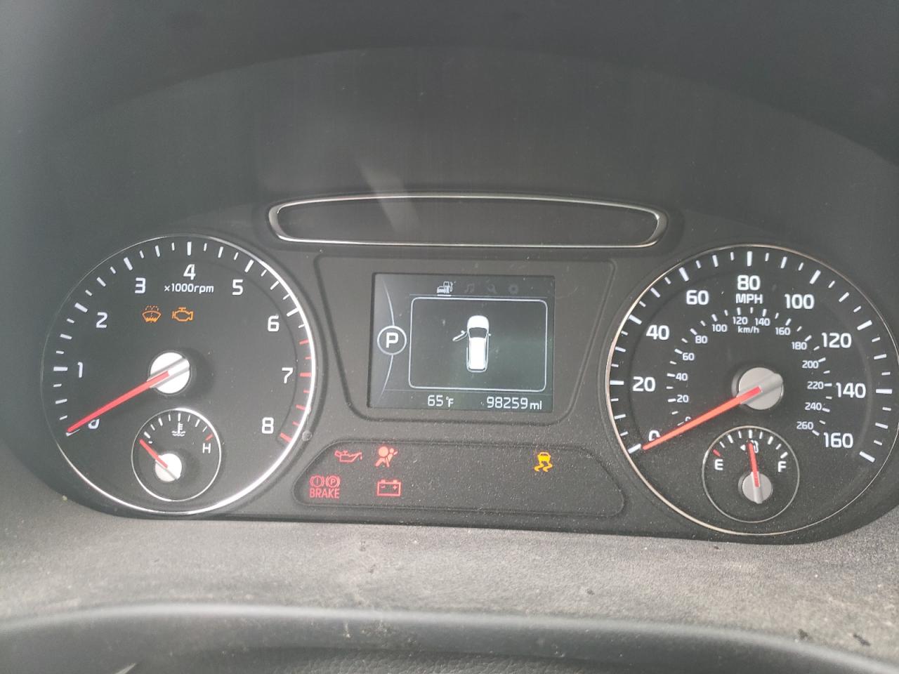 Photo 8 from auction – 2016 KIA SORENTO LX with VIN 5XYPG4A33GG053385