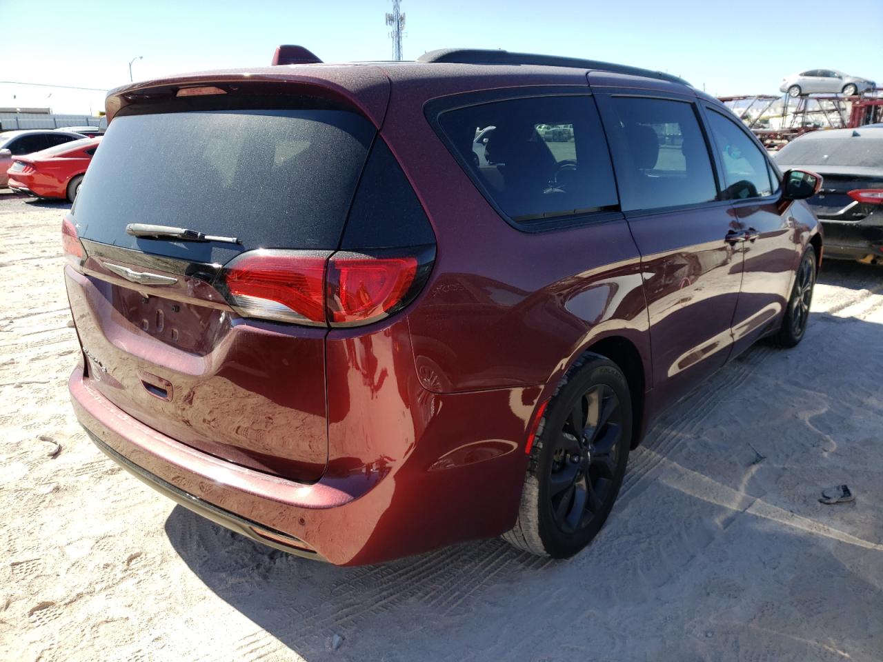 Photo 4 from auction – 2019 CHRYSLER PACIFICA T with VIN 2C4RC1FG7KR638618