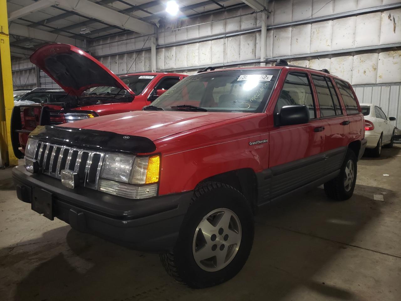 Photo 2 from auction – 1994 JEEP GRAND CHER with VIN 1J4GZ58S9RC157846