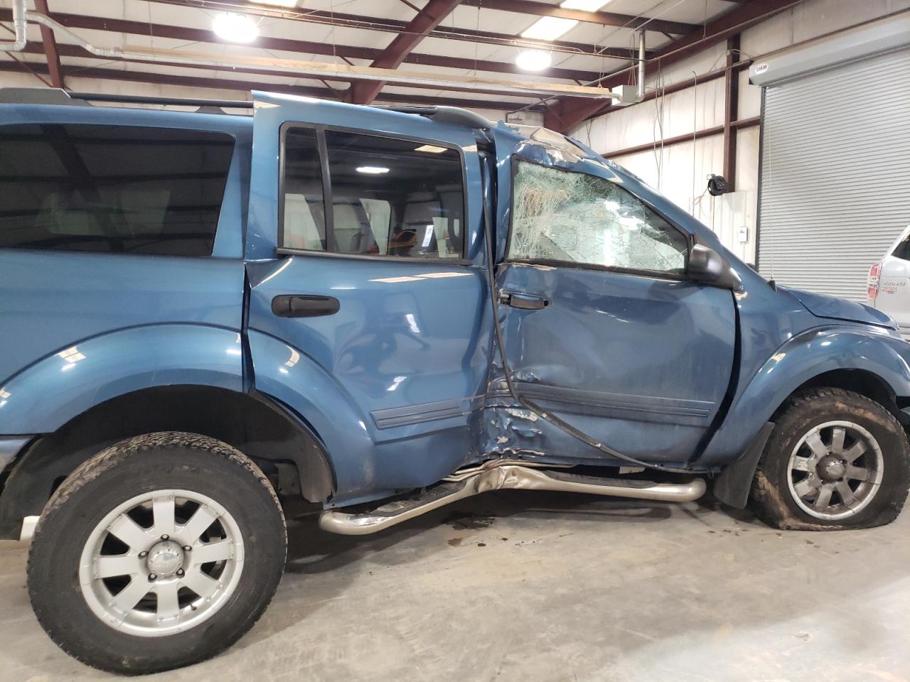 Photo 9 from auction – 2005 DODGE DURANGO SL with VIN 1D4HB48N05F530321
