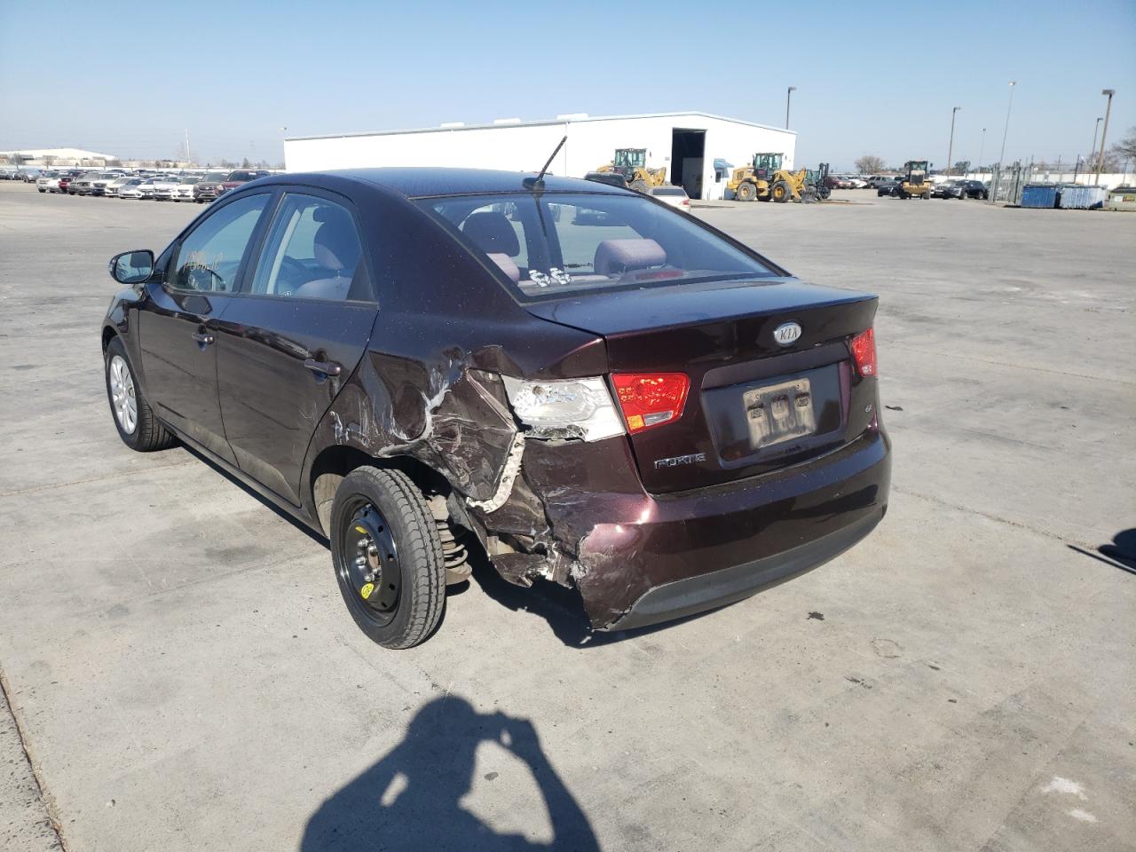 Photo 3 from auction – 2010 KIA FORTE EX with VIN KNAFU4A20A5158345