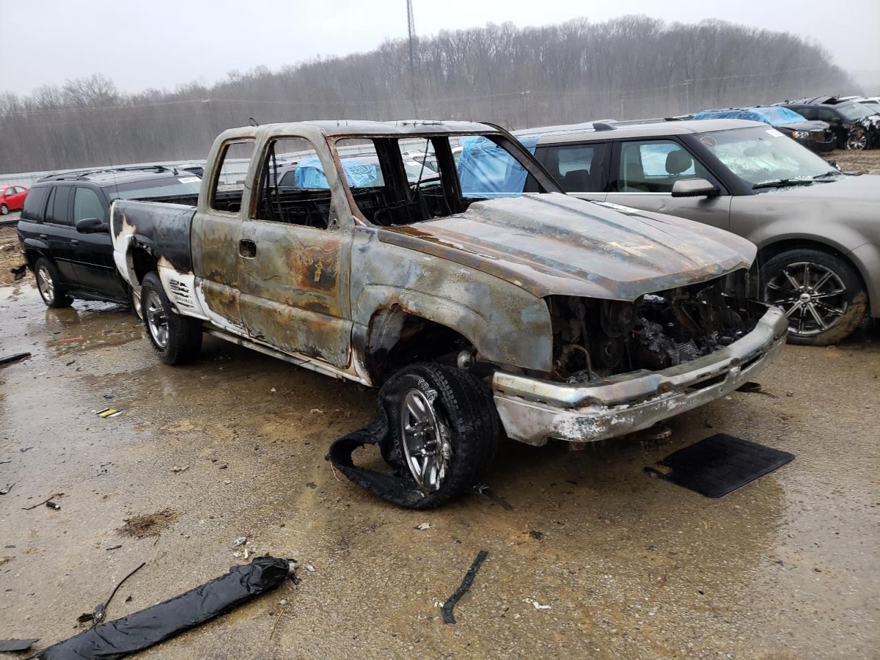 Photo 9 from auction – 2004 CHEVROLET SILVERADO with VIN 1GCHK291X4E150355