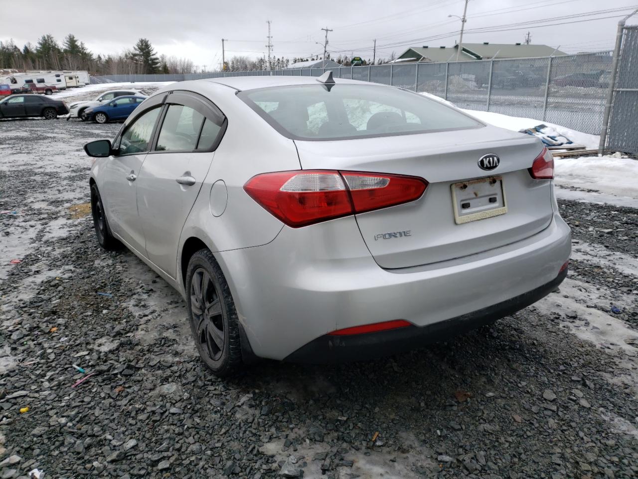 Photo 16 from auction – 2014 KIA FORTE LX with VIN KNAFX4A6XE5130228