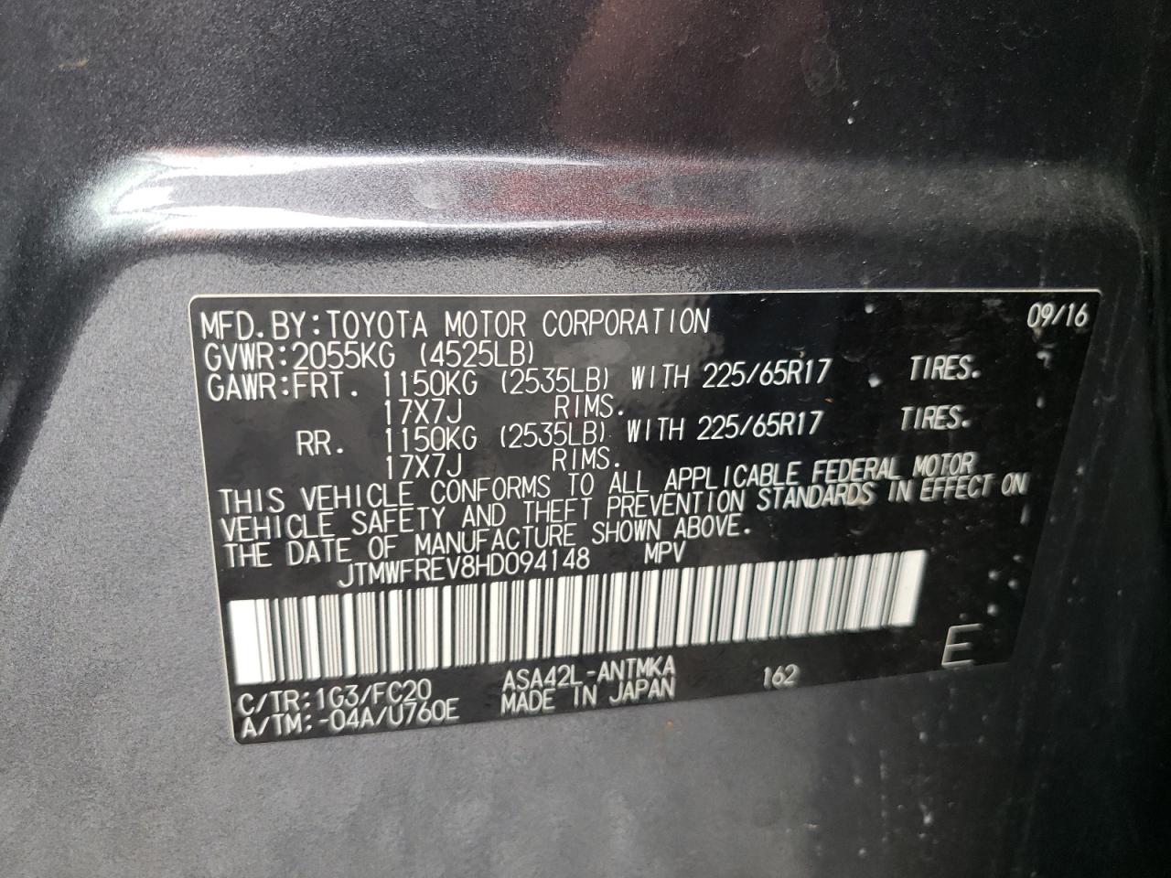 Photo 10 from auction – 2017 TOYOTA RAV4 XLE with VIN JTMWFREV8HD094148