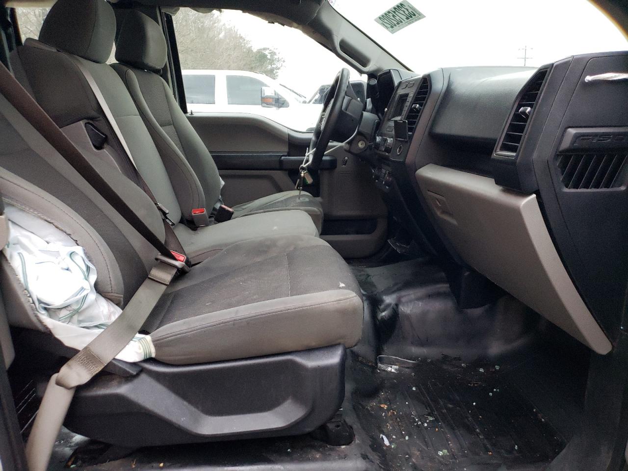 Photo 5 from auction – 2016 FORD F150 SUPER with VIN 1FTEX1C83GKG03466