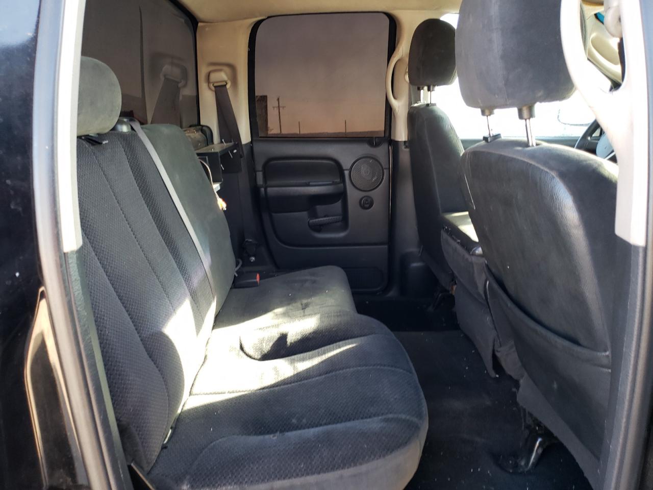Photo 6 from auction – 2005 DODGE RAM 1500 S with VIN 1D7HA18D75S210108