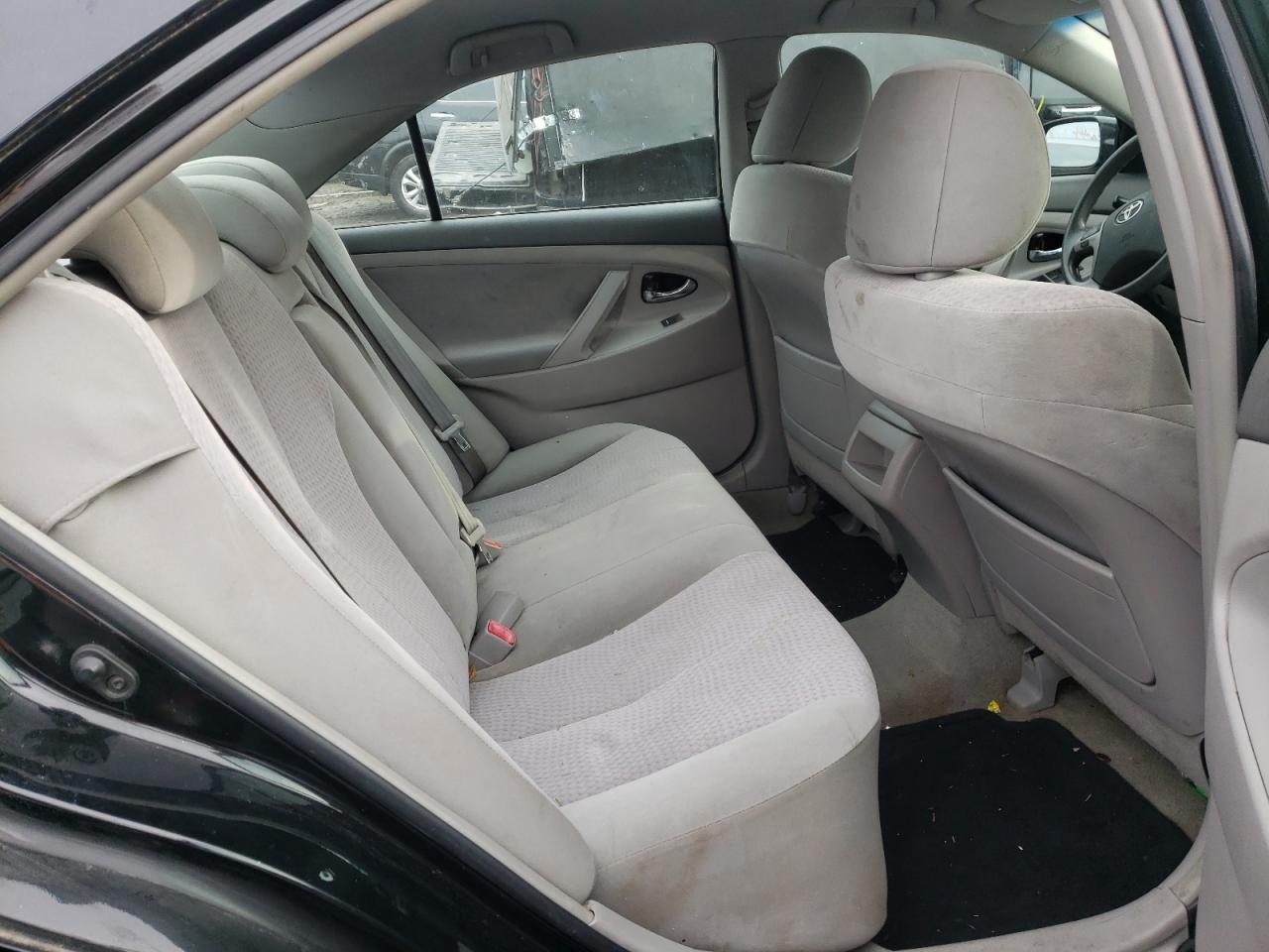 Photo 6 from auction – 2011 TOYOTA CAMRY BASE with VIN 4T1BF3EK6BU733227