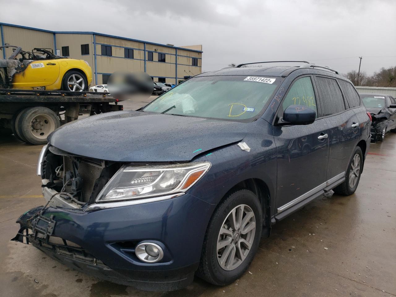 Photo 2 from auction – 2016 NISSAN PATHFINDER with VIN 5N1AR2MN0GC666159