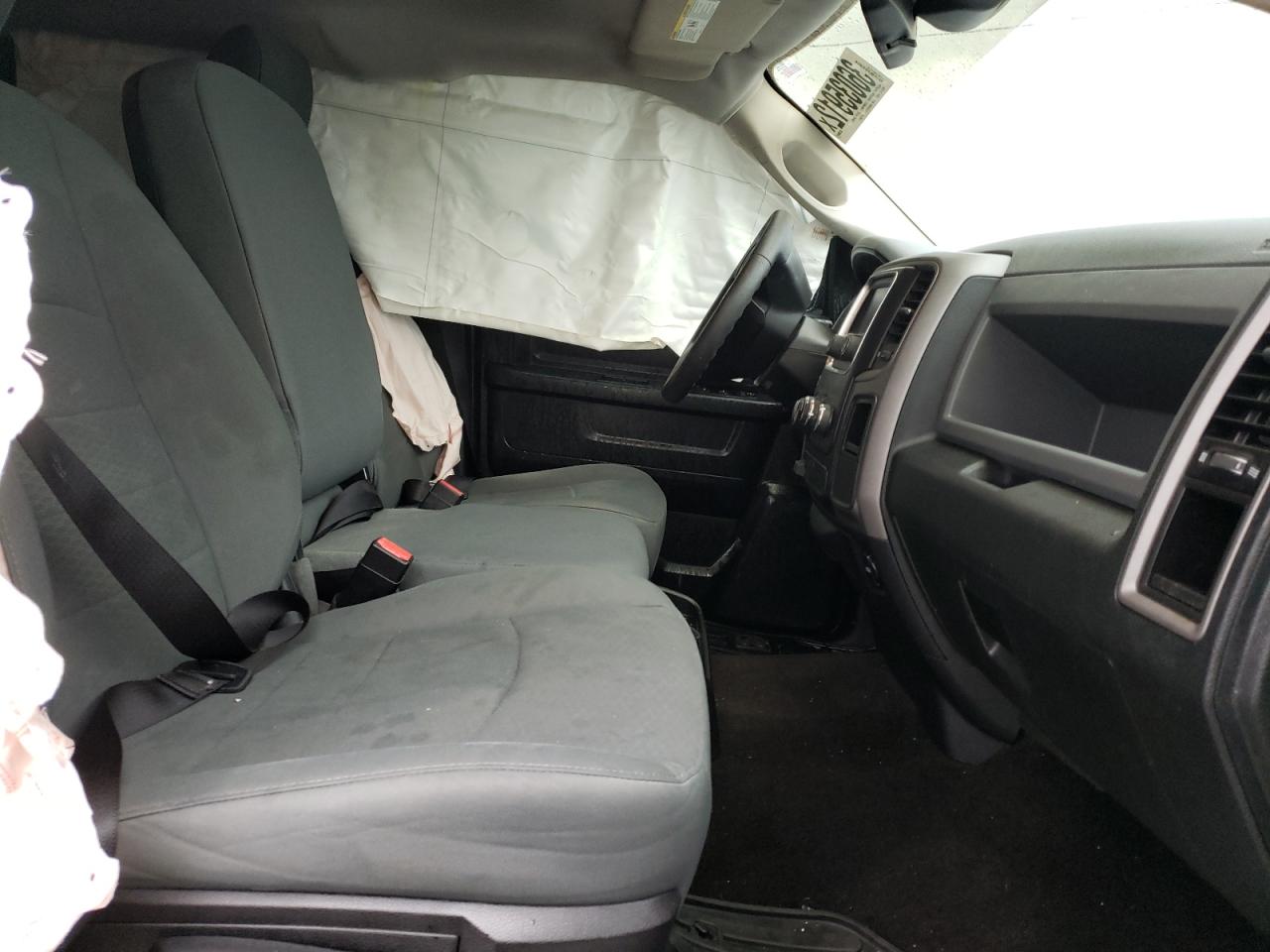 Photo 5 from auction – 2015 RAM 1500 ST with VIN 1C6RR6KT5FS565727