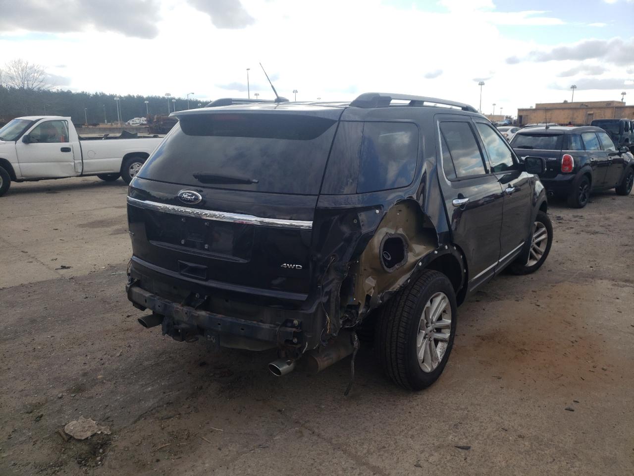 Photo 4 from auction – 2014 FORD EXPLORER X with VIN 1FM5K8D8XEGA87088