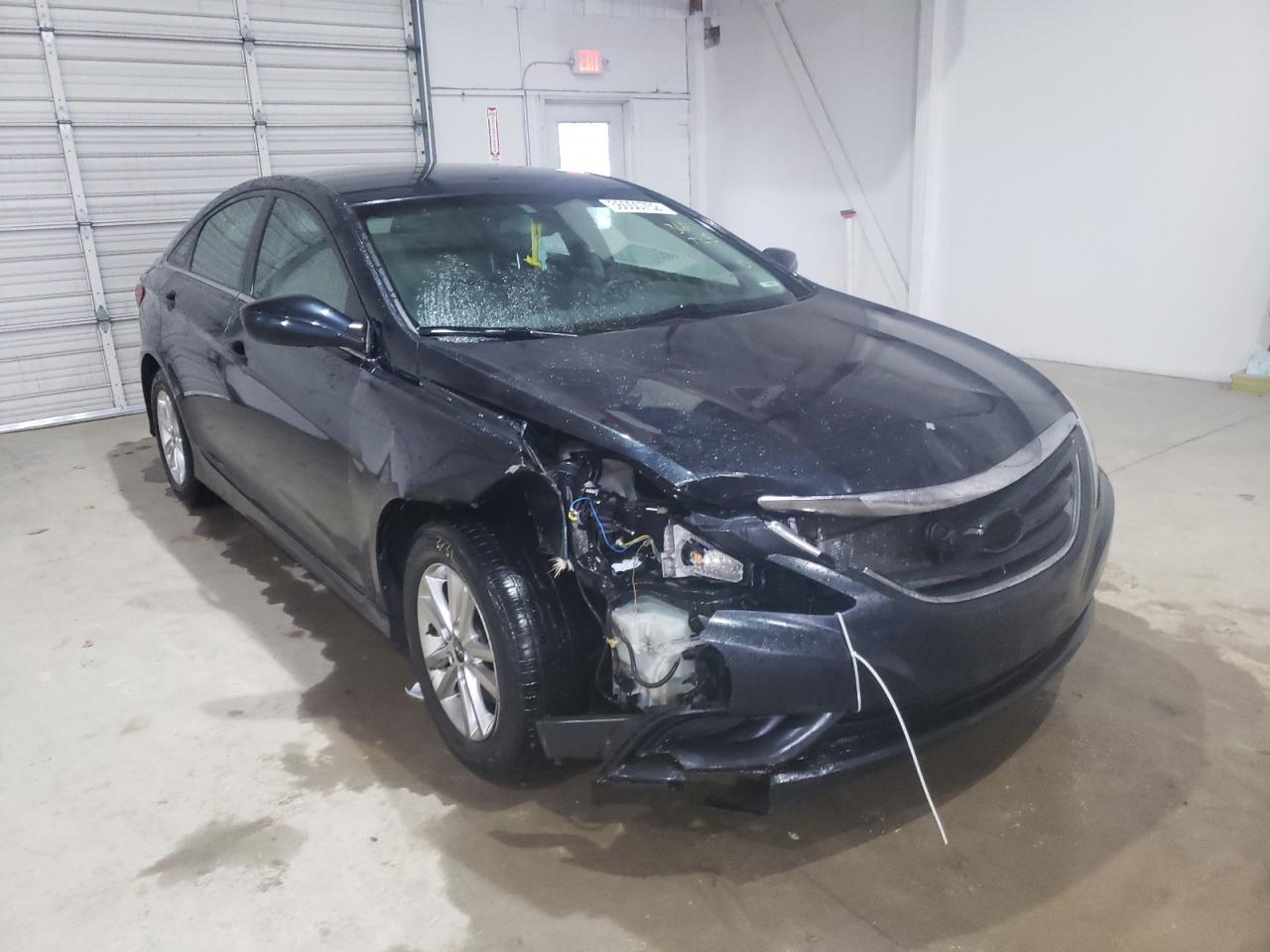 HYUNDAI SONATA GLS 2014 with VIN 5NPEB4AC8EH871447 - Photo from auction