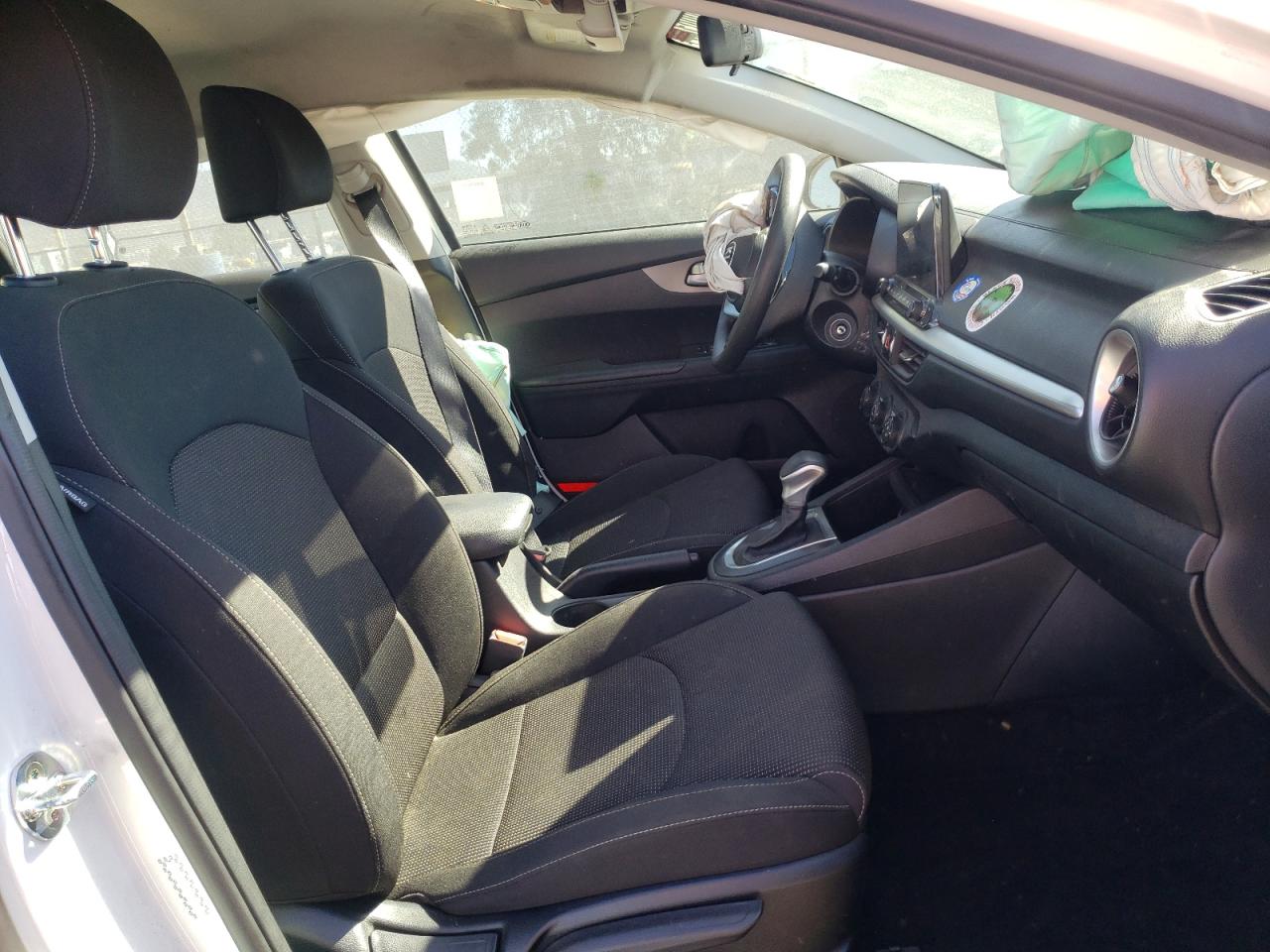 Photo 5 from auction – 2020 KIA FORTE FE with VIN 3KPF24AD0LE217122
