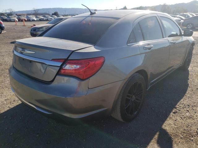 صورة رقم 4 من المزاد - 2012 CHRYSLER 200 LX مع VIN 1C3CCBAB3CN318674