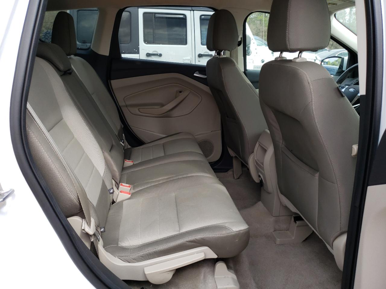 صورة رقم 6 من المزاد - 2016 FORD ESCAPE SE مع VIN 1FMCU0G71GUA60470