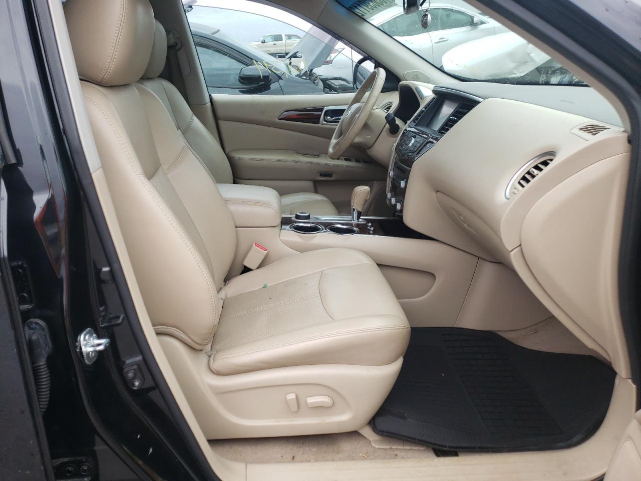 Photo 5 from auction – 2015 NISSAN PATHFINDER with VIN 5N1AR2MM0FC603844