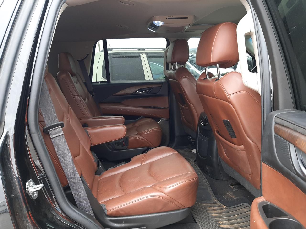 Photo 6 from auction – 2016 CADILLAC ESCALADE L with VIN 1GYS3BKJ5GR467061