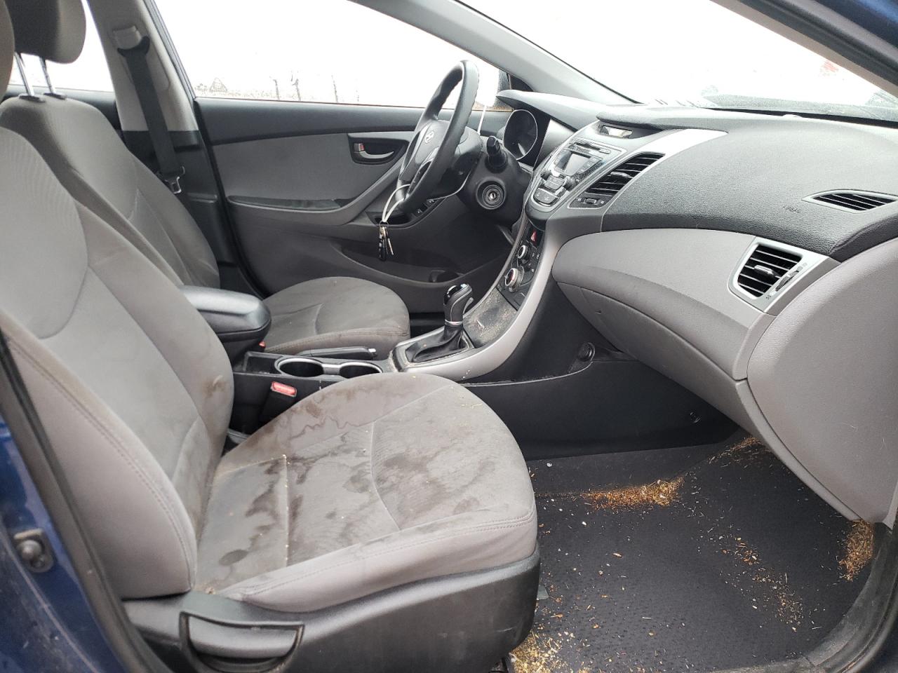 Photo 5 from auction – 2016 HYUNDAI ELANTRA SE with VIN 5NPDH4AE8GH734281