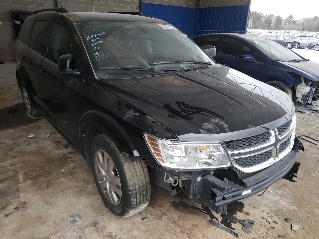 DODGE JOURNEY SE 2018 with VIN 3C4PDCAB8JT531844 - Photo from auction