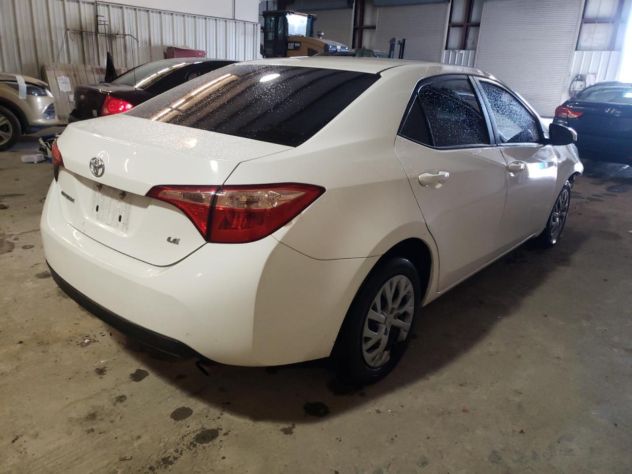 Photo 4 from auction – 2018 TOYOTA COROLLA L with VIN 2T1BURHE8JC025138