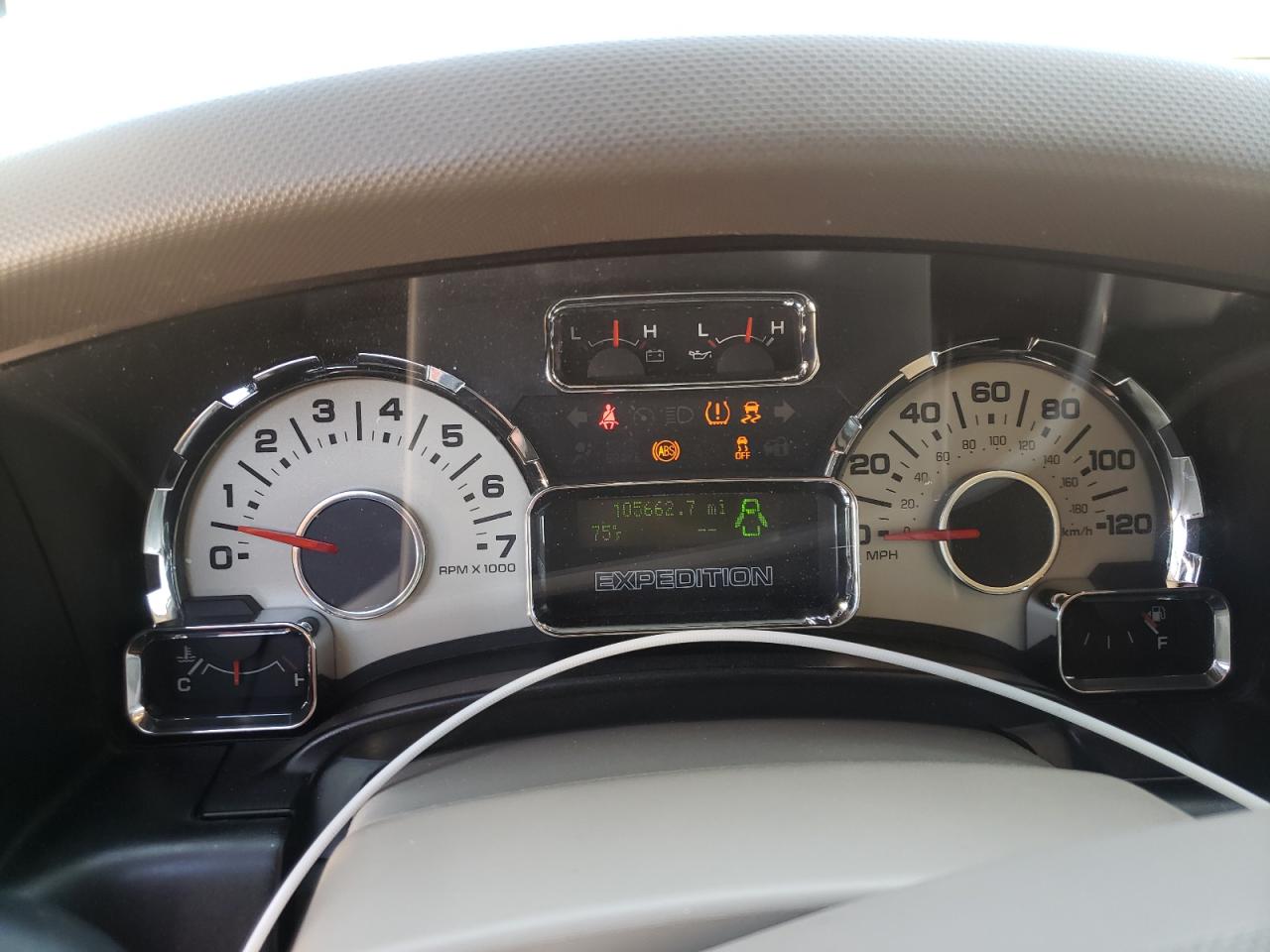 Photo 8 from auction – 2013 FORD EXPEDITION with VIN 1FMJU1H58DEF09479
