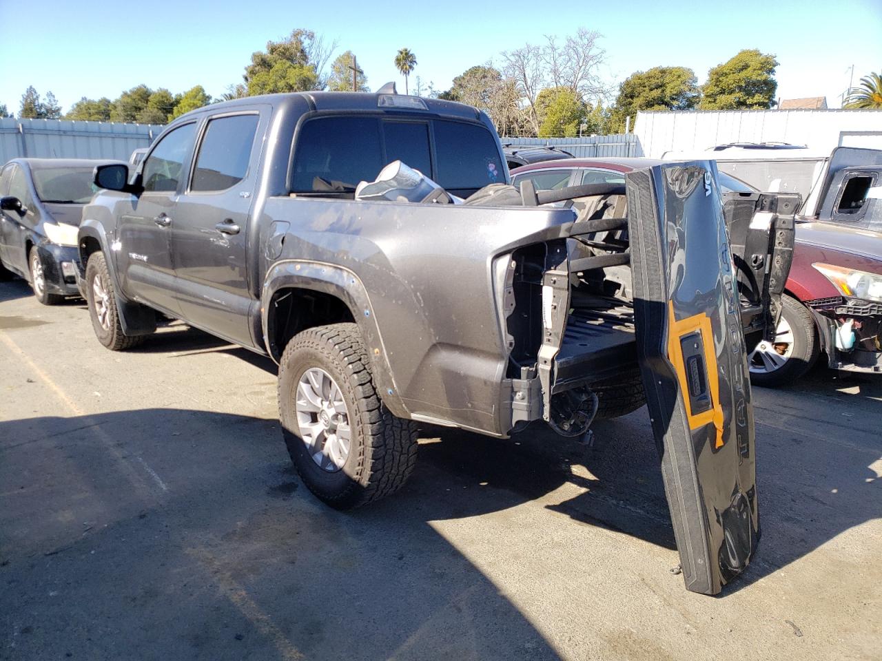 Photo 3 from auction – 2017 TOYOTA TACOMA DOU with VIN 3TMAZ5CN9HM041895