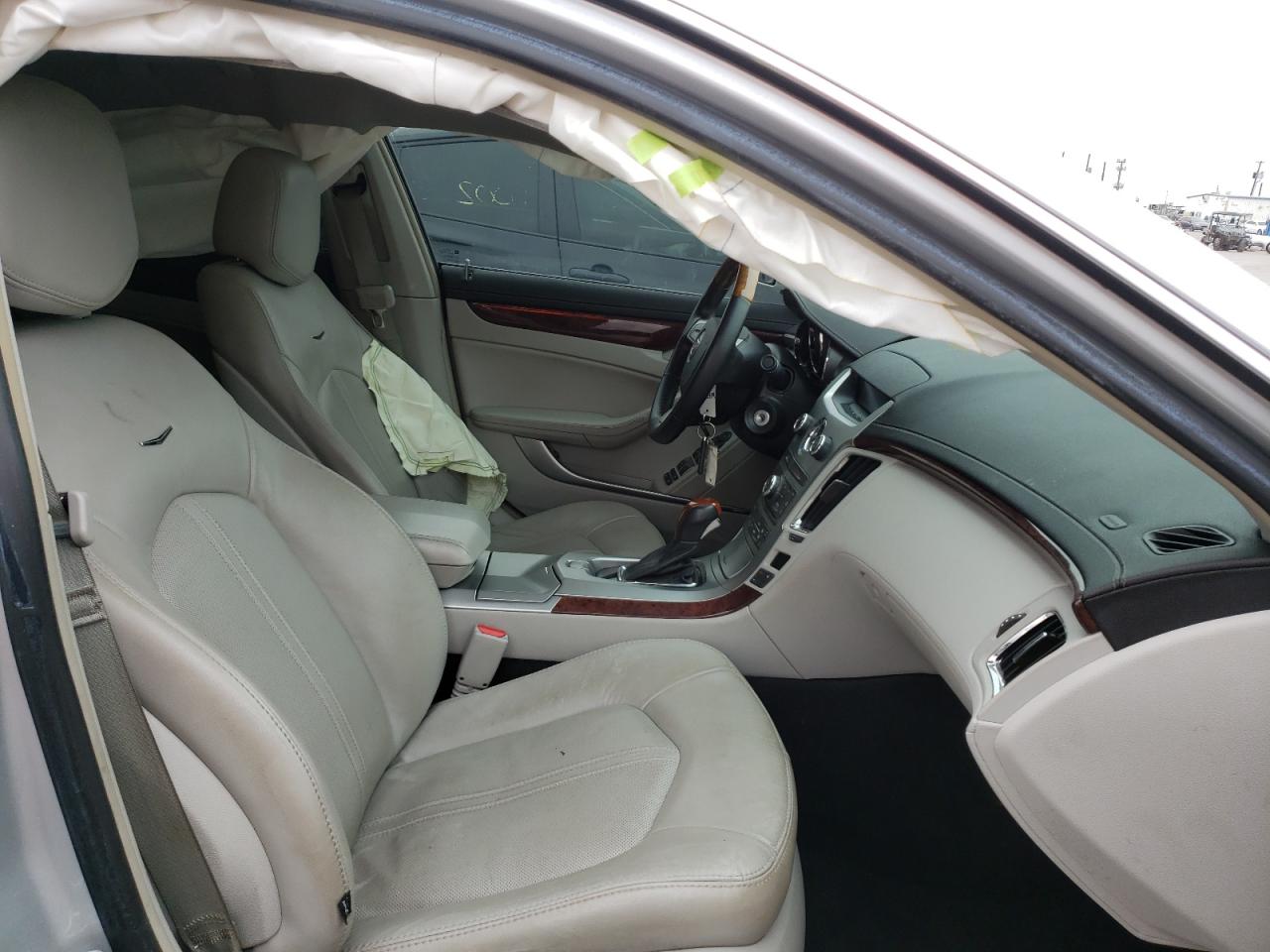 Photo 5 from auction – 2011 CADILLAC CTS LUXURY with VIN 1G6DE5EY2B0171157