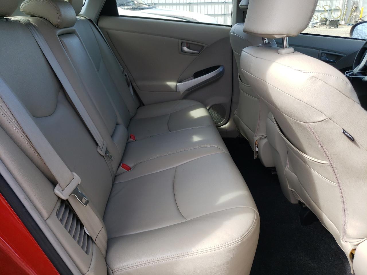 Photo 6 from auction – 2015 TOYOTA PRIUS with VIN JTDKN3DU1F0454906