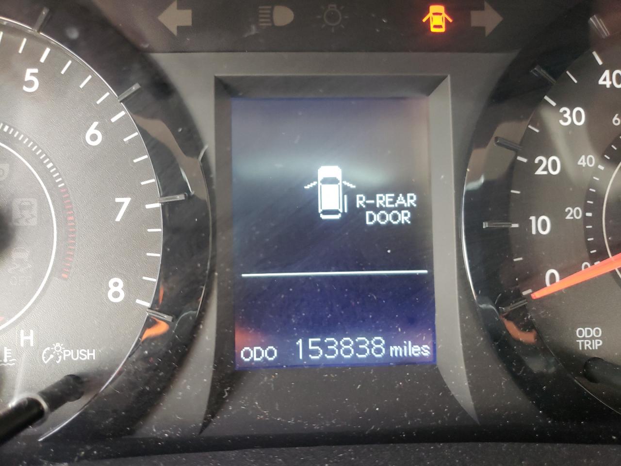Photo 8 from auction – 2015 TOYOTA SIENNA LE with VIN 5TDKK3DC9FS584736